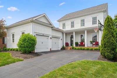 /international/us/7807-straits-lane-new-albany-oh-110100329142/