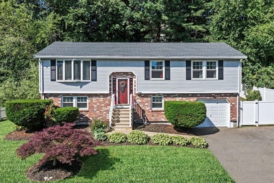 /international/us/42b-greenwood-rd-peabody-ma-110100562918/