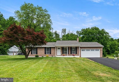/international/us/451-township-line-road-bechtelsville-pa-110108796211/