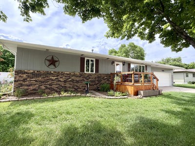/international/us/1785-lawnridge-ave-se-huron-sd-110108470941/