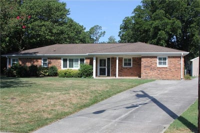 /international/us/2349-custom-circle-virginia-beach-va-110108131666/