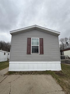 /international/us/6741-helman-boulevard-lot-203-lansing-mi-110106622010/