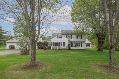 /international/us/1490-pucker-street-stowe-vt-110106717369/