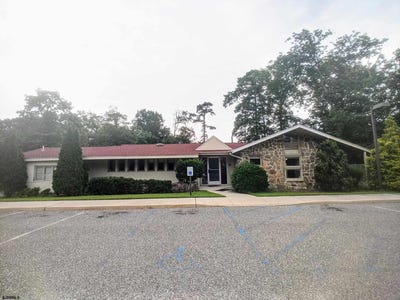 /international/us/108-court-house-south-dennis-road-cape-may-court-house-nj-110090838923/