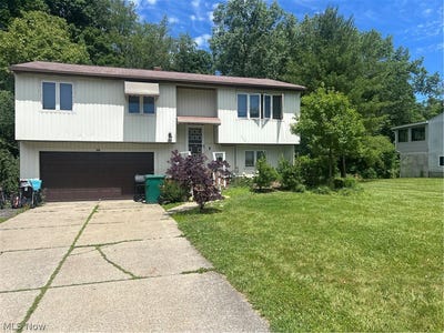 /international/us/1971-presidential-parkway-twinsburg-oh-110108982929/