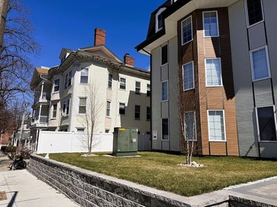 /international/us/472-warren-boston-ma-110107694399/