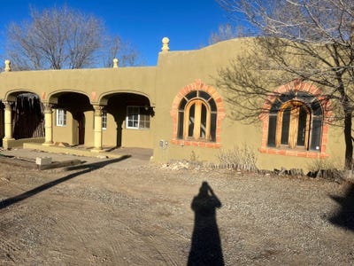 /international/us/4170-paseo-del-pueblo-sur-nm-110097156923/