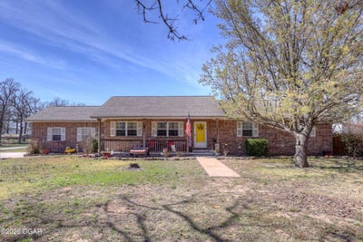 /international/us/8800-se-72nd-terrace-baxter-springs-ks-110106670575/