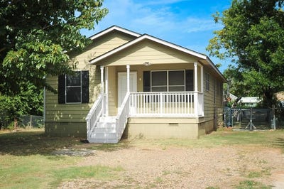 /international/us/723-carolina-street-graham-tx-110101143610/?lang=en