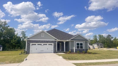 /international/us/20-streamline-court-lillington-nc-110101427796/