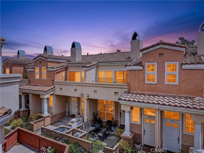 /international/us/1027-s-stresa-anaheim-hills-ca-110108471207/