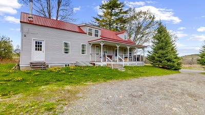 /international/us/3950-w-river-road-sidney-me-110107952965/