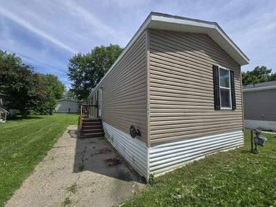 /international/us/504-juliet-dr-lakeville-mn-110108506133/