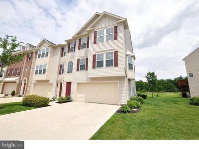 /international/us/121-helen-drive-cinnaminson-nj-110101235788/
