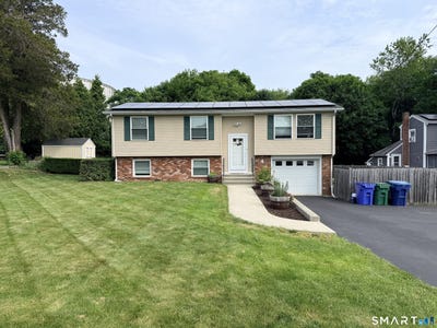 /international/us/4-harbor-view-avenue-waterford-ct-110108884007/
