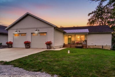 /international/us/3006-w-runyan-drive-lake-odessa-mi-110101013384/