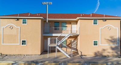 /international/us/391-riverside-dr-eagle-pass-tx-110104417683/