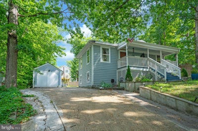 /international/us/3932-oakdale-circle-triangle-va-110110021487/