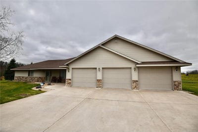 /international/us/12221-85th-avenue-milaca-mn-110107519495/