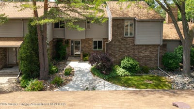 /international/us/912-grenoble-drive-lansing-mi-110108802715/