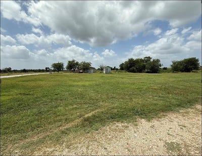 /international/us/18543-cyclone-branch-rd-burlington-tx-110107340473/