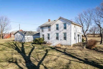 /international/us/9202-town-hall-road-belvidere-il-110104260483/