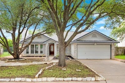 /international/us/2002-brook-holw-cedar-park-tx-110108490022/