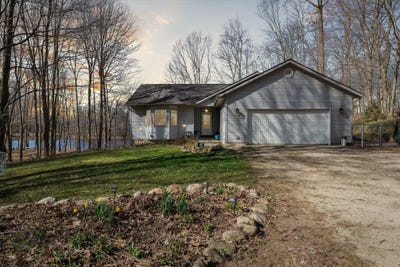 /international/us/13344-gilkey-lake-road-delton-mi-110098763334/?lang=zh-tw