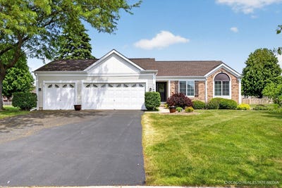 /international/us/1148-sawmill-lane-algonquin-il-110108379297/