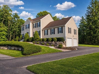 /international/us/239-bellevue-ave-brockton-ma-110106851615/