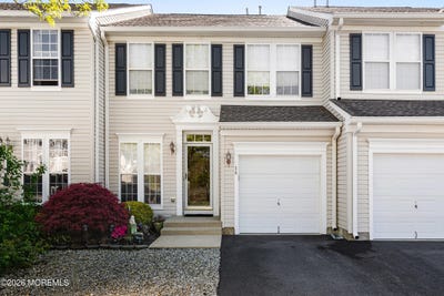 /international/us/14-osprey-lane-bayville-nj-110108339088/