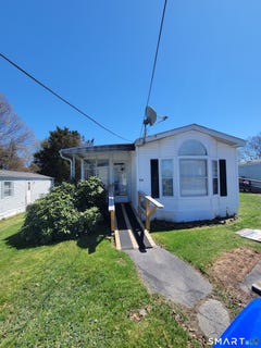 /international/us/134-e-street-groton-ct-110107569938/