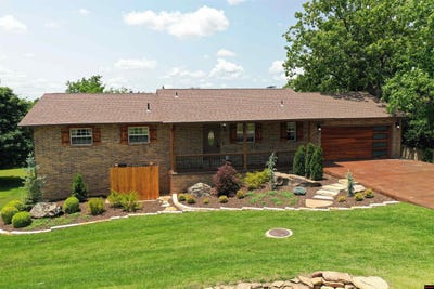 /international/us/608-elizabeth-drive-mountain-home-ar-110108503928/