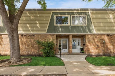 /international/us/7361-w-franklin-avenue-saint-louis-park-mn-110108535306/