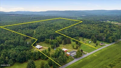 /international/us/474-groveside-road-hoosick-falls-ny-110110189914/