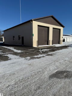 /international/us/1315-n-mission-road-mt-pleasant-mi-110105257719/