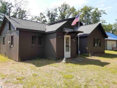 /international/us/4599-shady-lane-oscoda-mi-110099474598/?lang=zh-tw