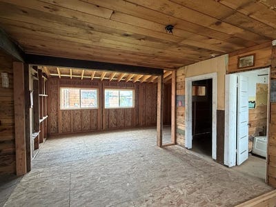 /international/us/413-s-morgan-avenue-new-meadows-id-110108332741/