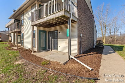 /international/us/11361-40th-avenue-allendale-mi-110106004839/