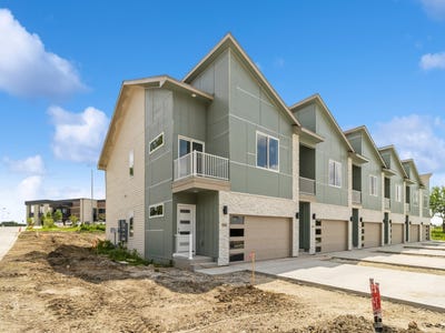 /international/us/15536-rocklyn-place-clive-ia-110100091274/