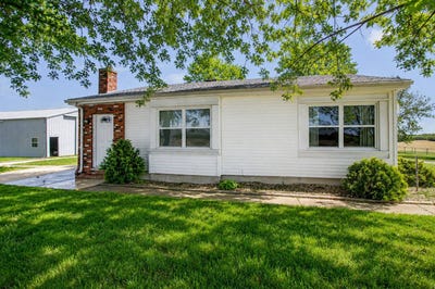 /international/us/1802-lakeview-heights-pittsfield-il-110107997744/
