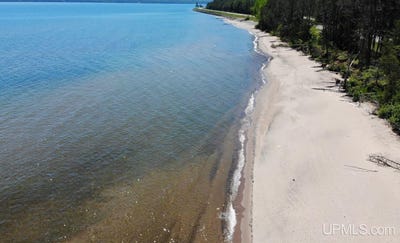 /international/us/14920-us-hwy-41-baraga-mi-110096234710/?lang=zh-tw