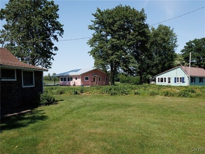/international/us/133-chipman-lane-sandy-creek-ny-110100471568/