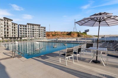 /international/us/1065-topsider-lane-osage-beach-mo-110103123985/