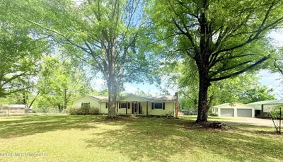 /international/us/118-county-road-606-oakland-ms-110107343273/