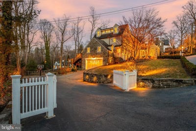 /international/us/351-laurel-lane-haverford-pa-110099991725/