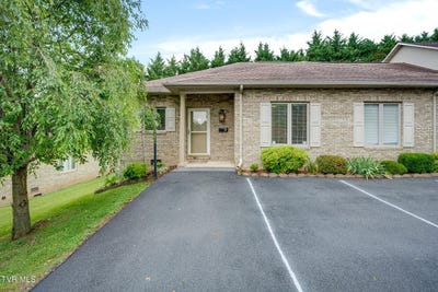 /international/us/176-s-austin-springs-road-johnson-city-tn-110108409936/