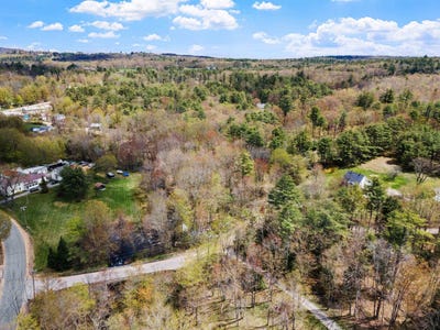 /international/us/river-road-gilmanton-nh-110102424139/