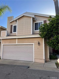 /international/us/17726-kinzie-northridge-ca-110107710514/