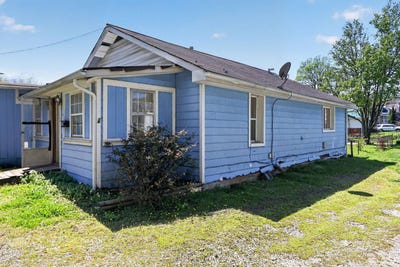 /international/us/3217-w-dupont-ave-belle-wv-110107656816/